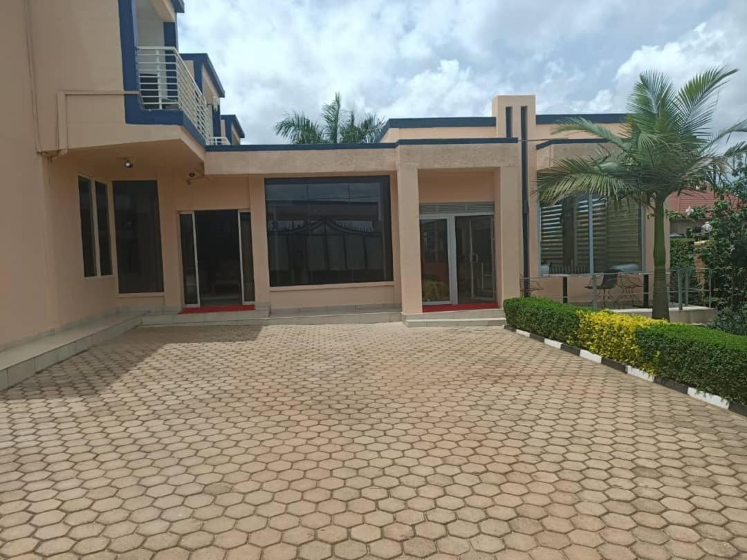 Ikaze B&B Kigali Luaran gambar