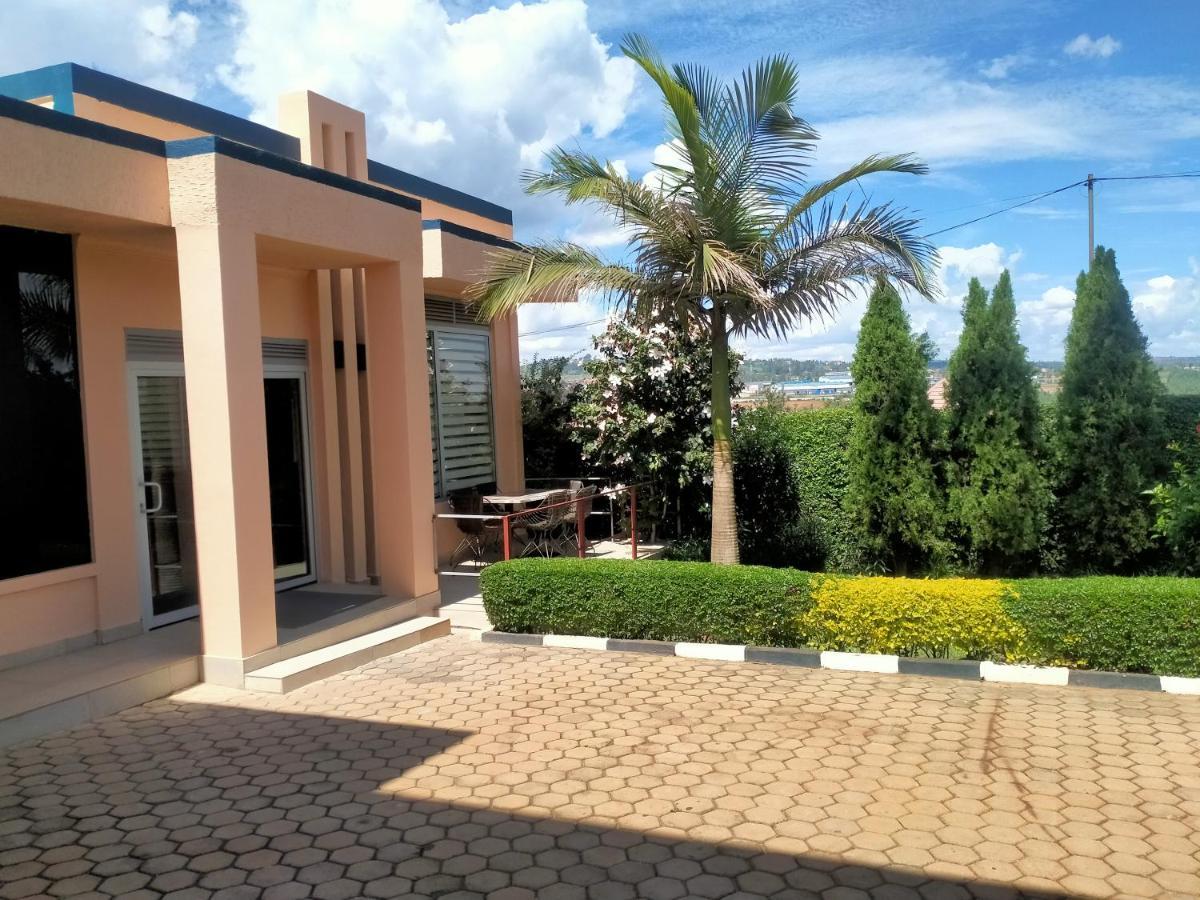 Ikaze B&B Kigali Luaran gambar