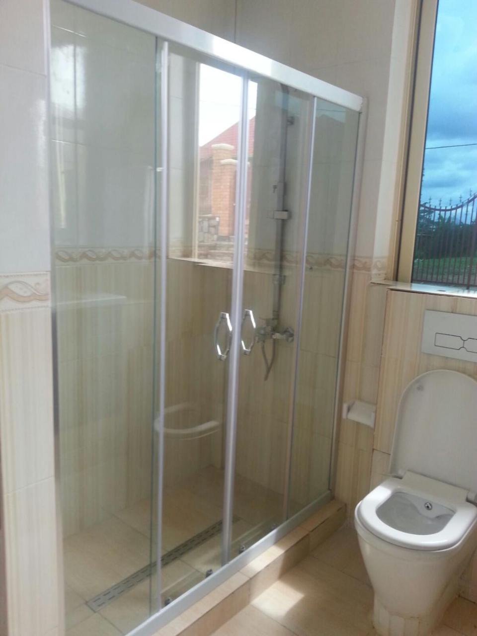 Ikaze B&B Kigali Luaran gambar