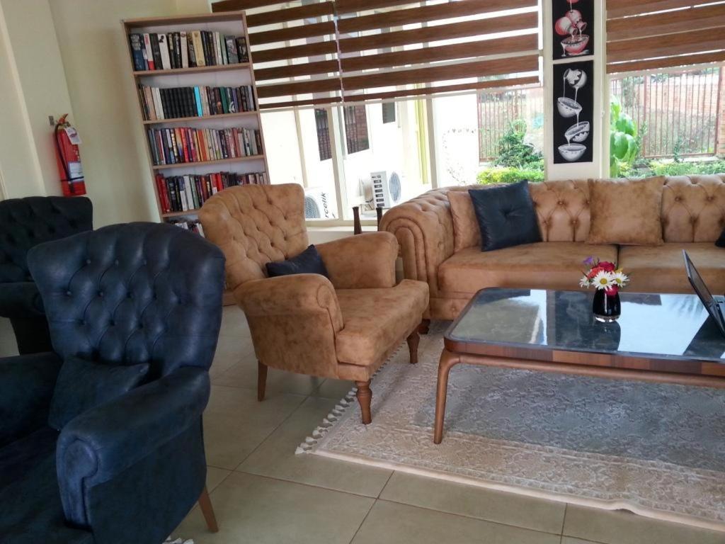 Ikaze B&B Kigali Luaran gambar