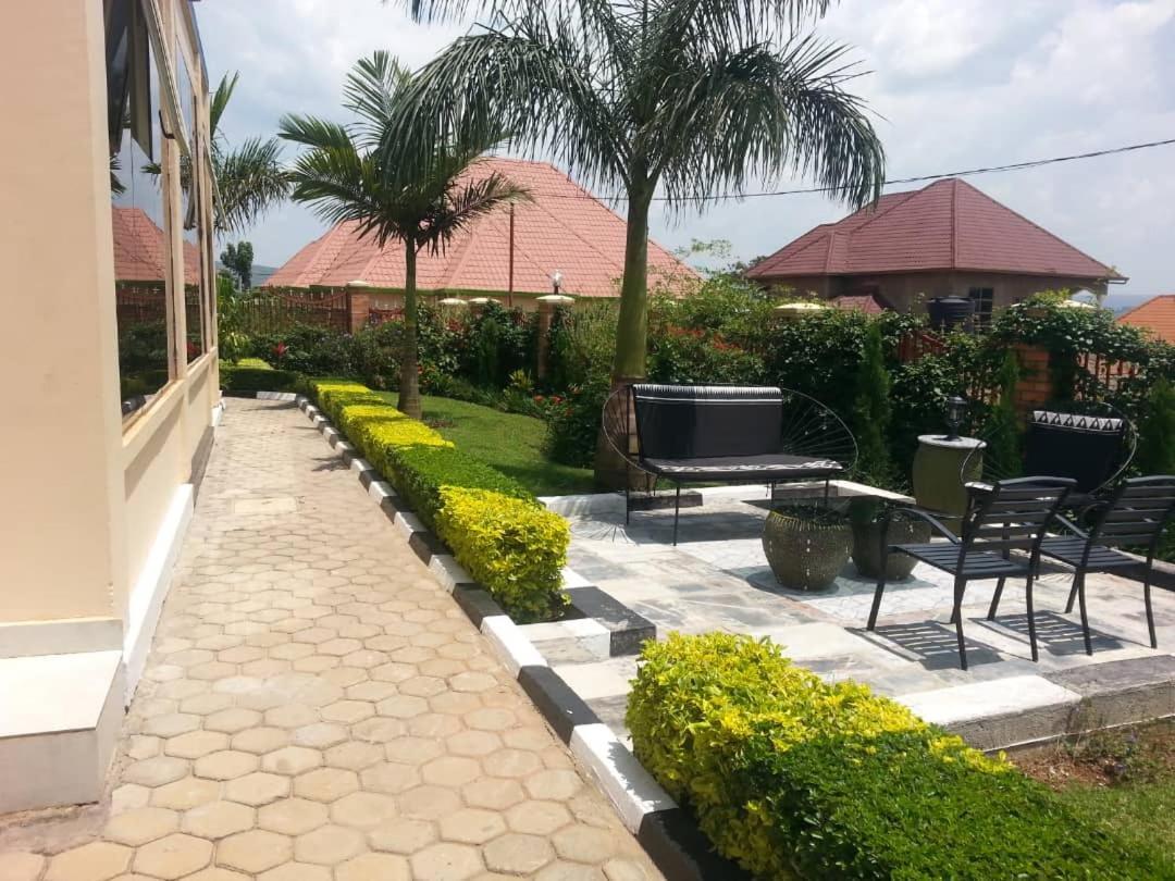 Ikaze B&B Kigali Luaran gambar