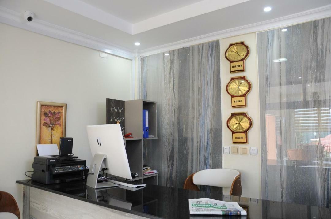Ikaze B&B Kigali Luaran gambar